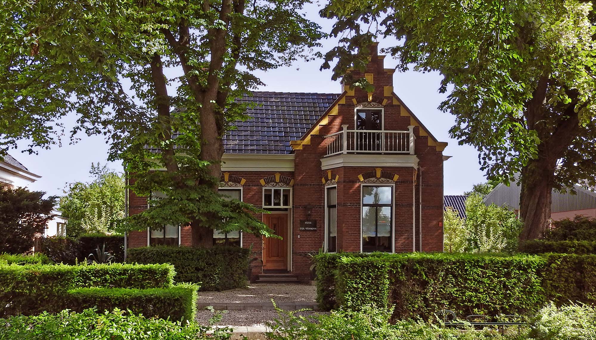 In Beeld: Bijzondere expositie in historisch pand in Baflo