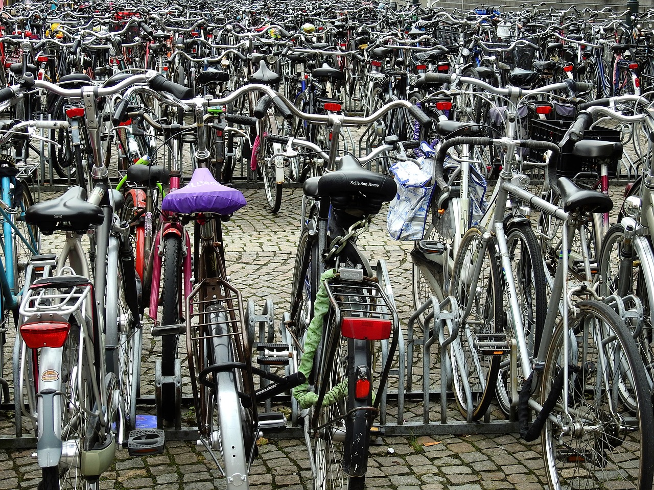 Veel klachten over geparkeerde fietsen binnenstad