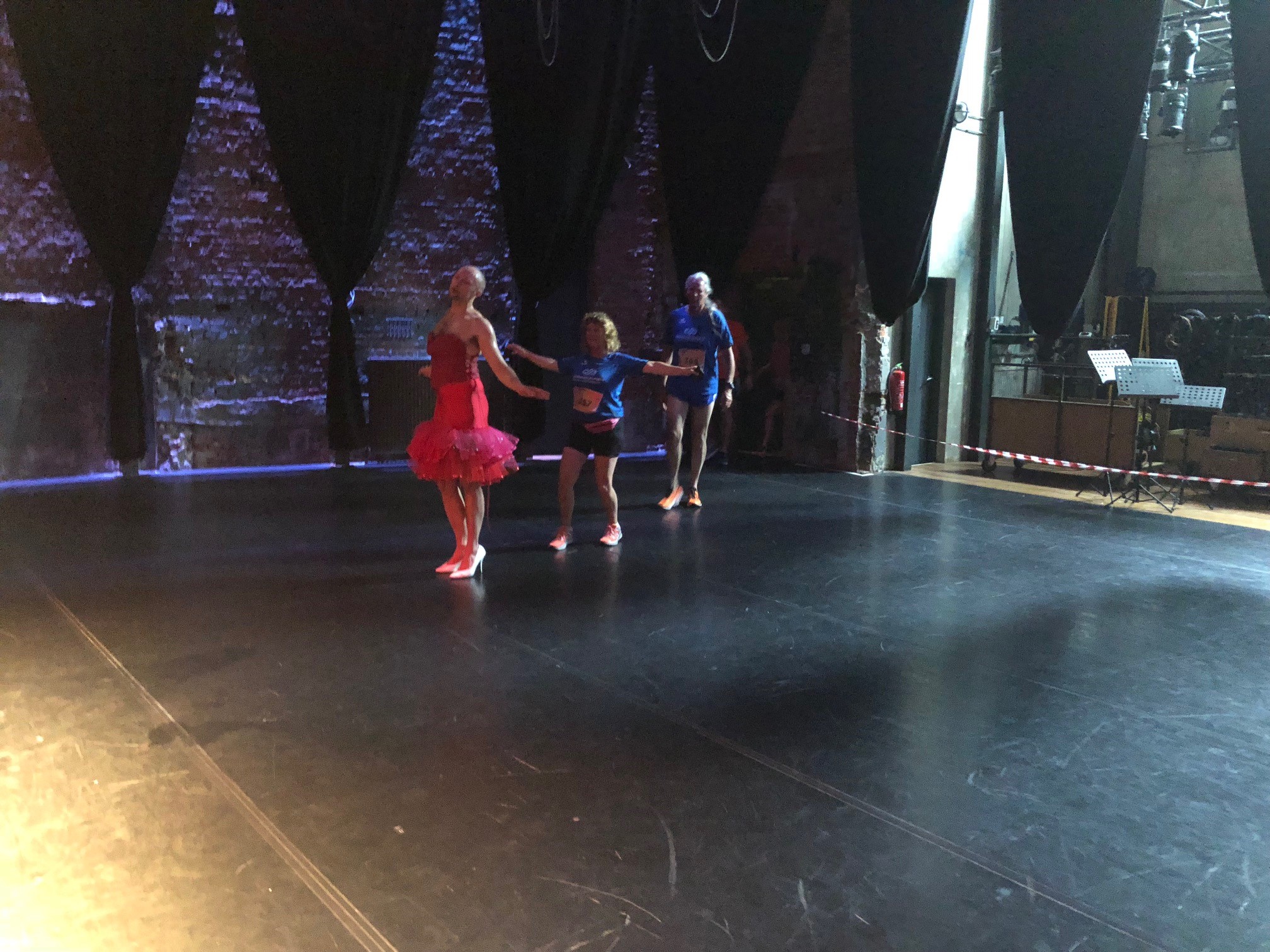 Even aansluiten tijdens een uitvoering in het Grand Theatre