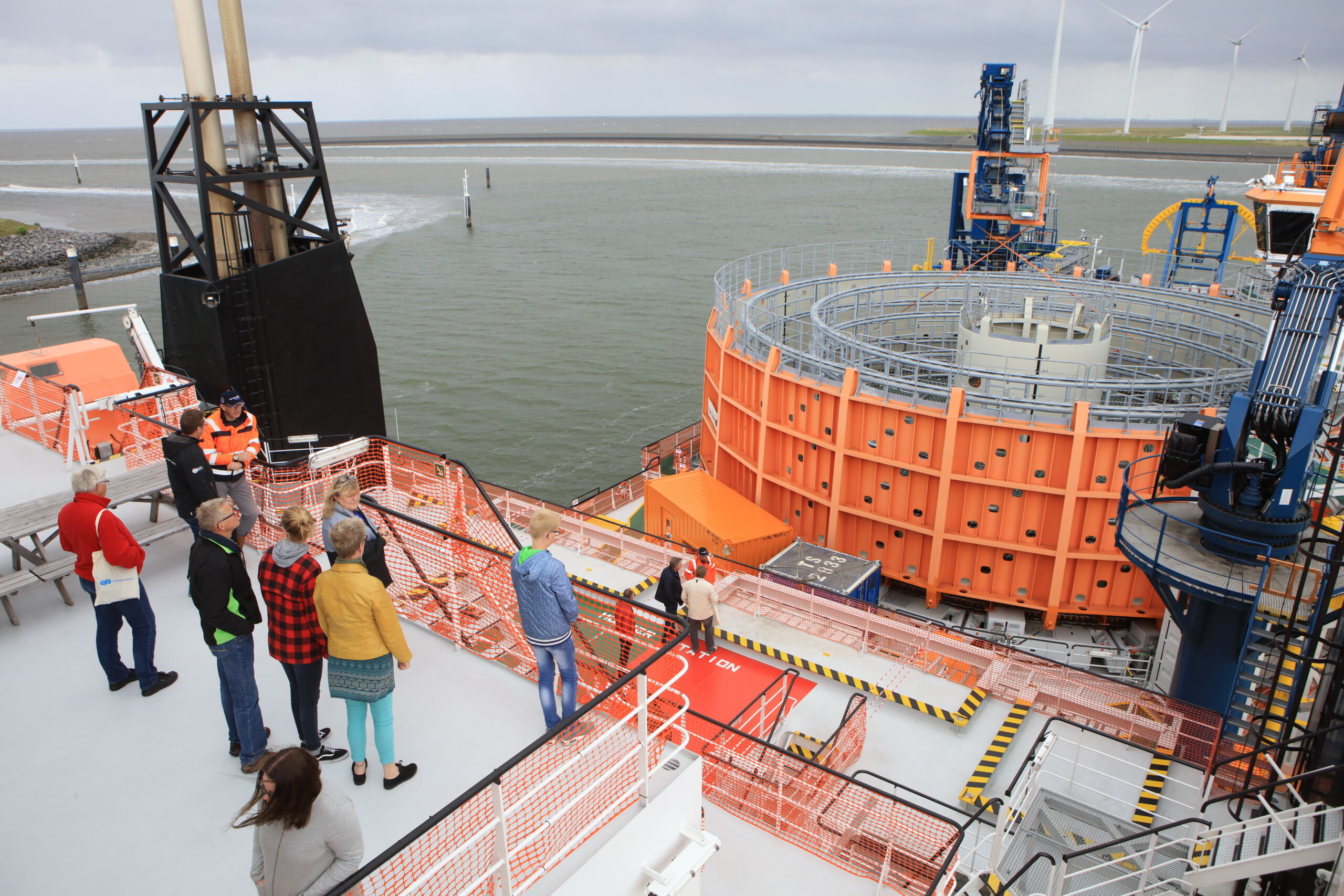 Duizenden bezoekers naar open dag in Eemshaven