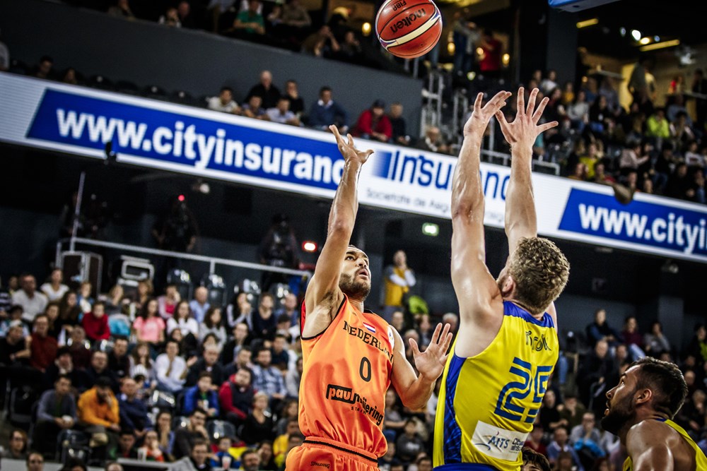 Donarfans hebben blijkbaar geen zin in wedstrijd van Oranje