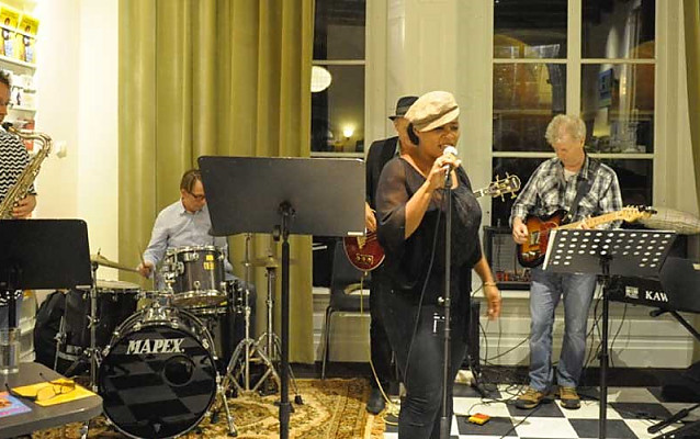 Vanavond: Open Jazz Sessie bij VRIJDAG in locatie Sint Jansstraat