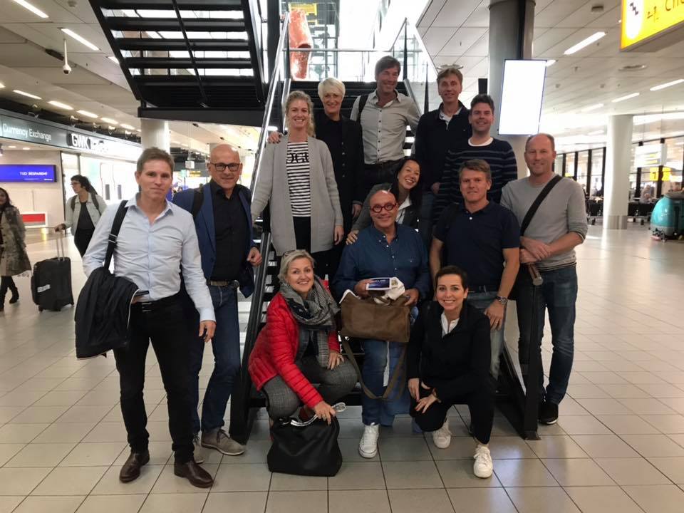 De groep voor vertrek naar China