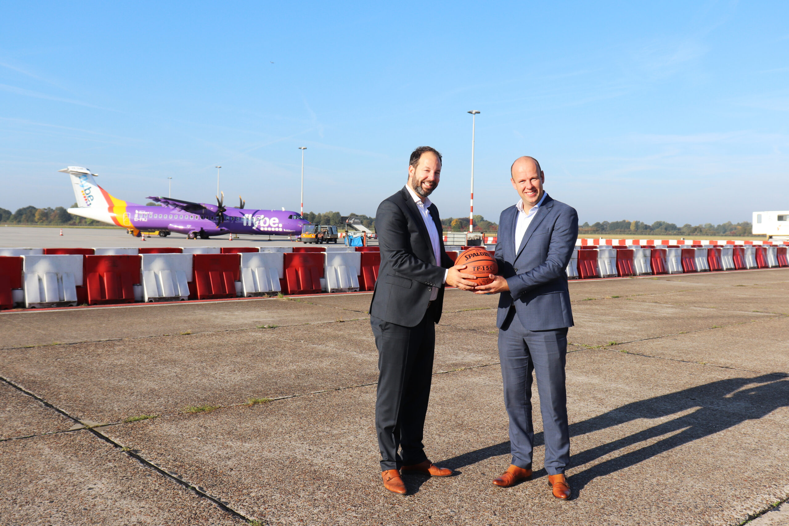 Groningen Airport Eelde en Donar verlengen samenwerking