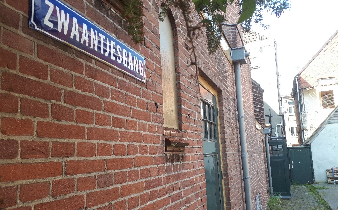 Kerstwandeling door joodse buurt met Nico Rost en z’n vader