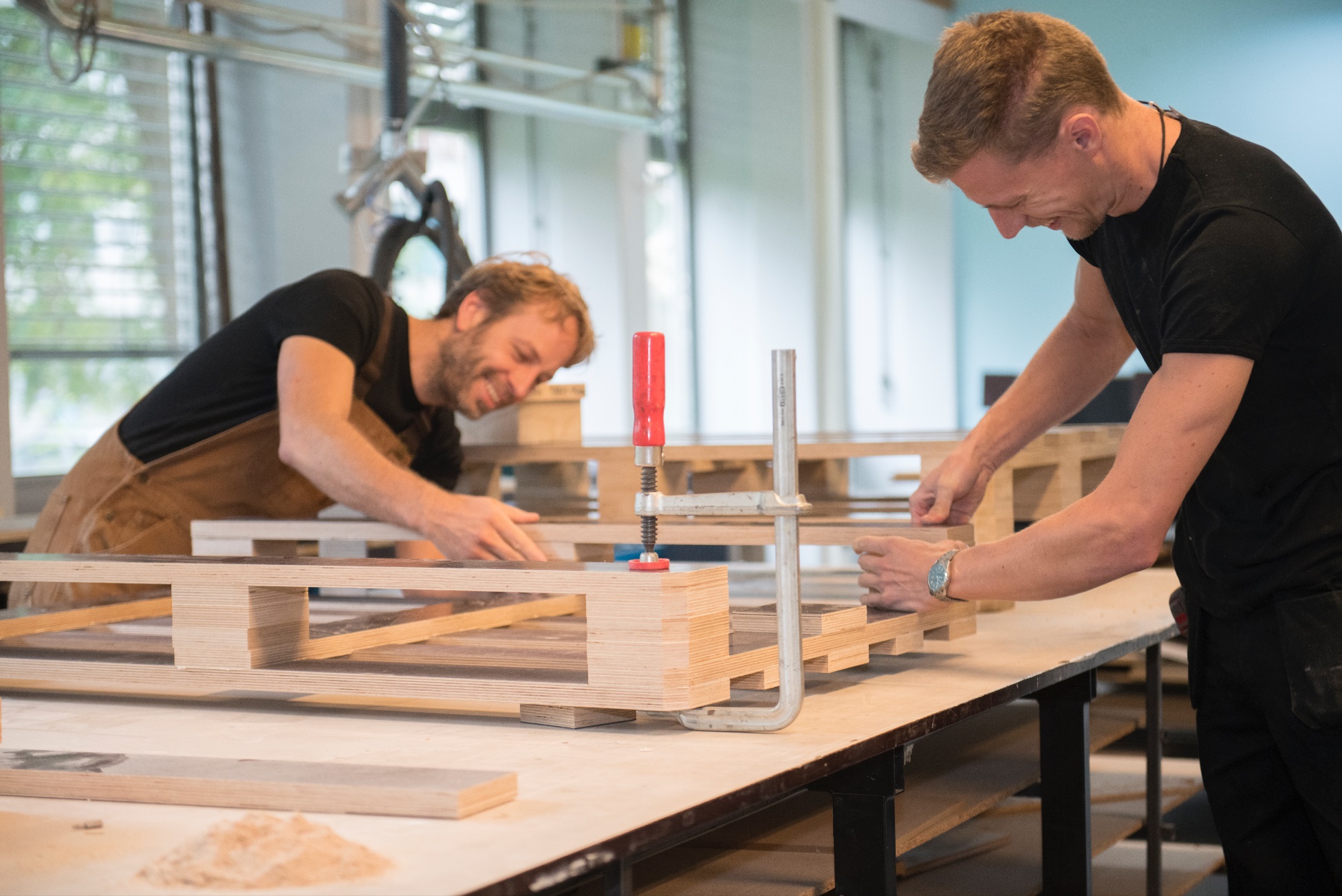Meubelmakers uit Haren ontwikkelen 'Soflex': luxe maar duurzame design loungeset