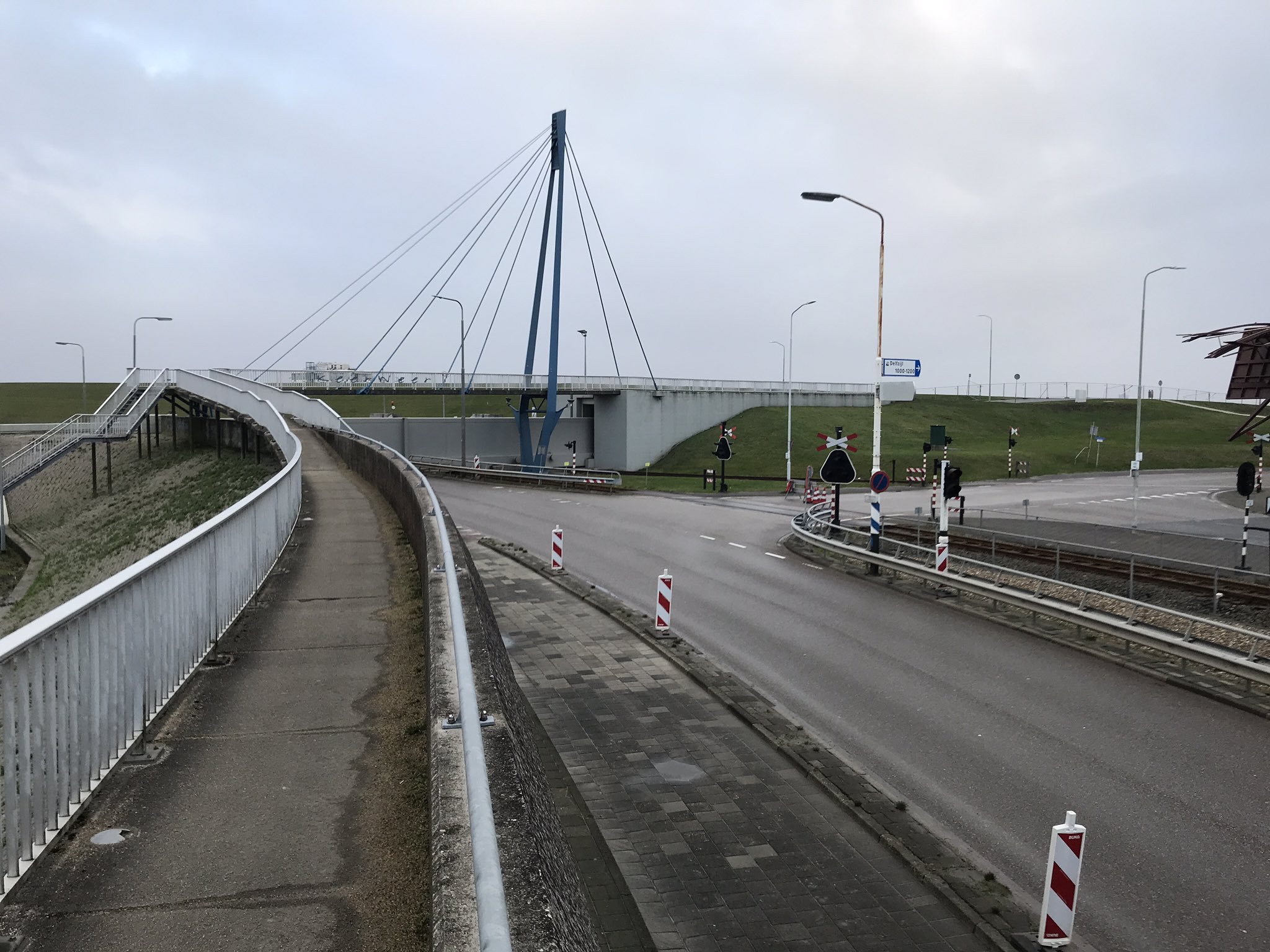 Dijkdoorgangen Delfzijl opnieuw dicht