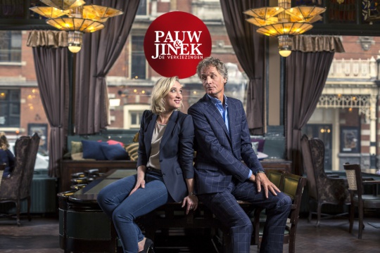 Pauw en Jinek nemen verkiezingsshow op in Loppersum