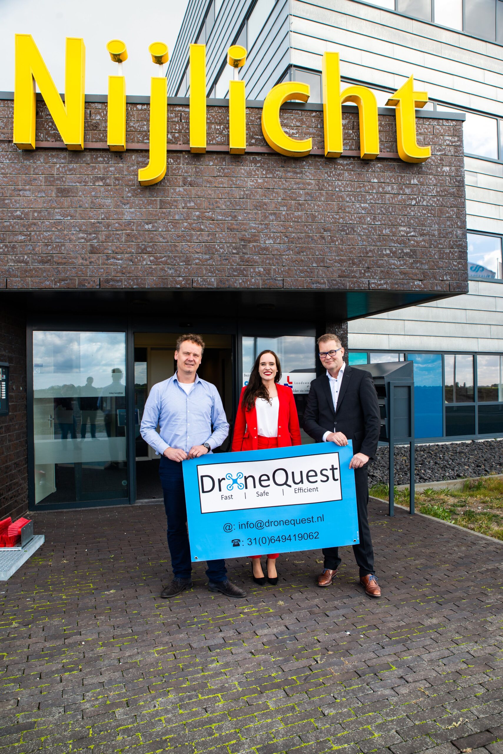 Twee start-ups - Dronequest en Cursor Asset Management - naar Eemshaven