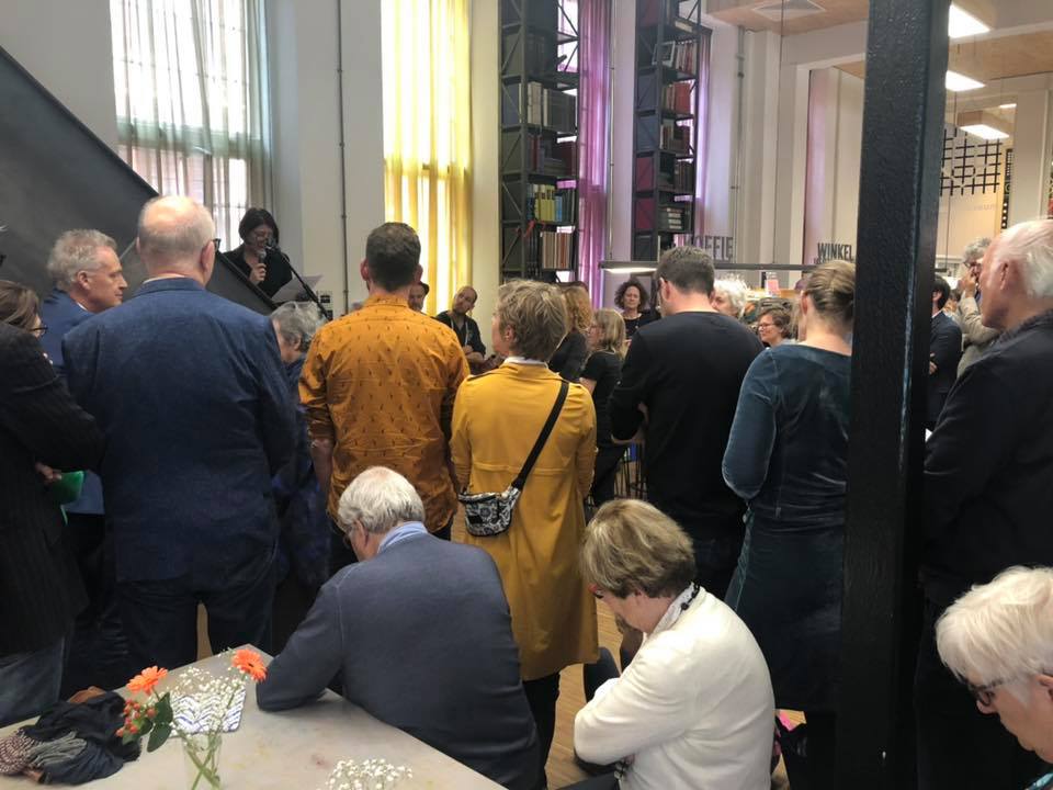 Drukte bij de officiele opening