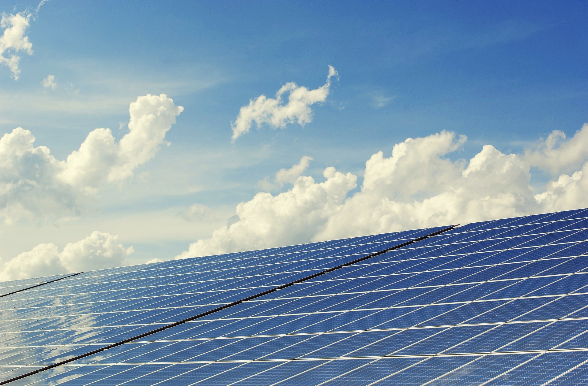 Hoe krijg je subsidie voor het plaatsen van zonnepanelen?