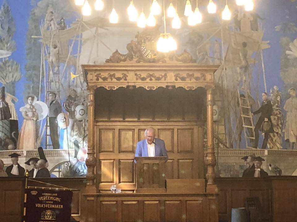 Herman Pleij steelt de show met “Vrijheidslezing” in Academiegebouw Groningen