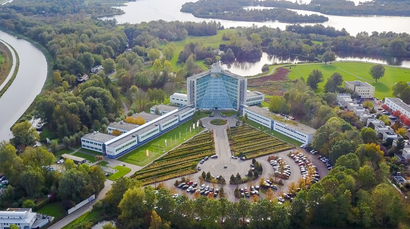 Best Western Plus Plaza Hotel bijna naast het water aan Hoornsemeer - nieuw restaurant geopend