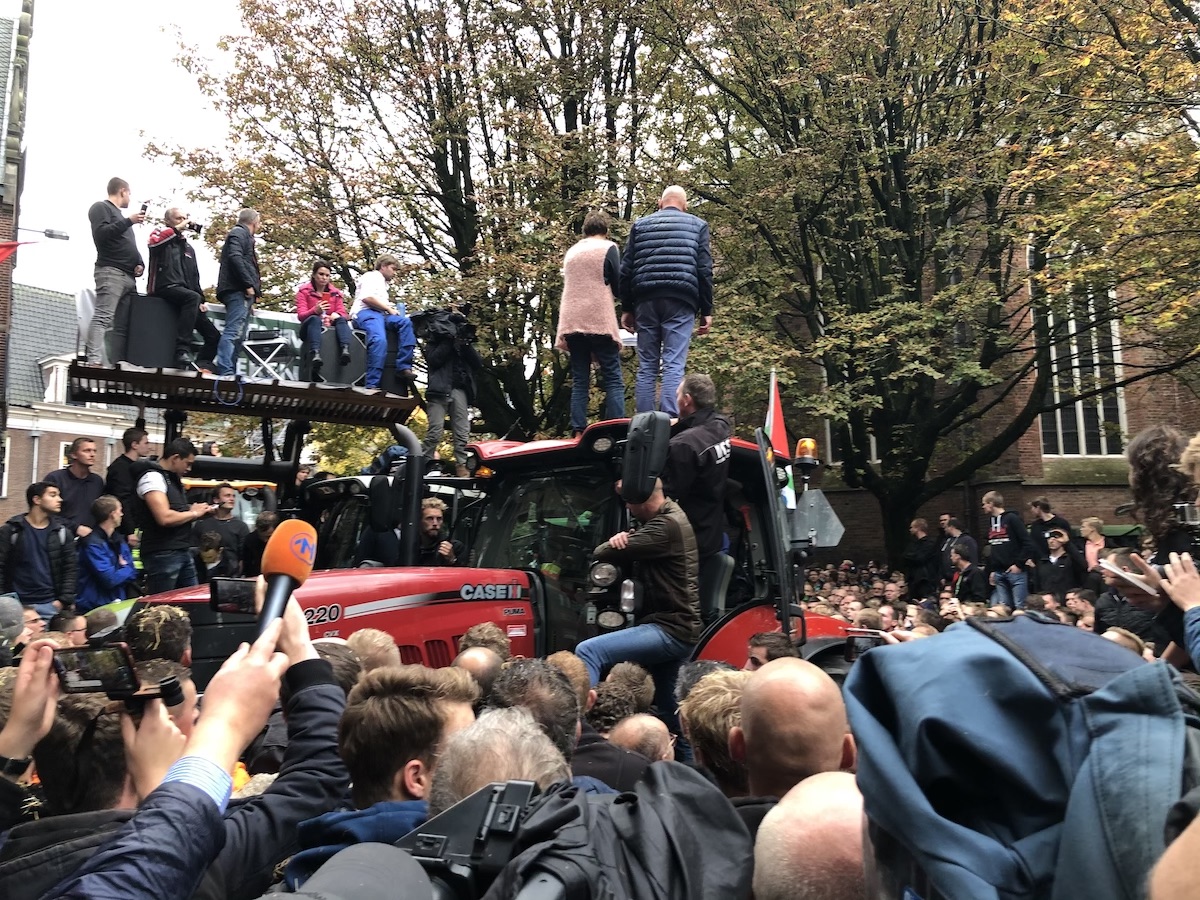 Boerenprotest bij het Groningse provinciehuis in 2019