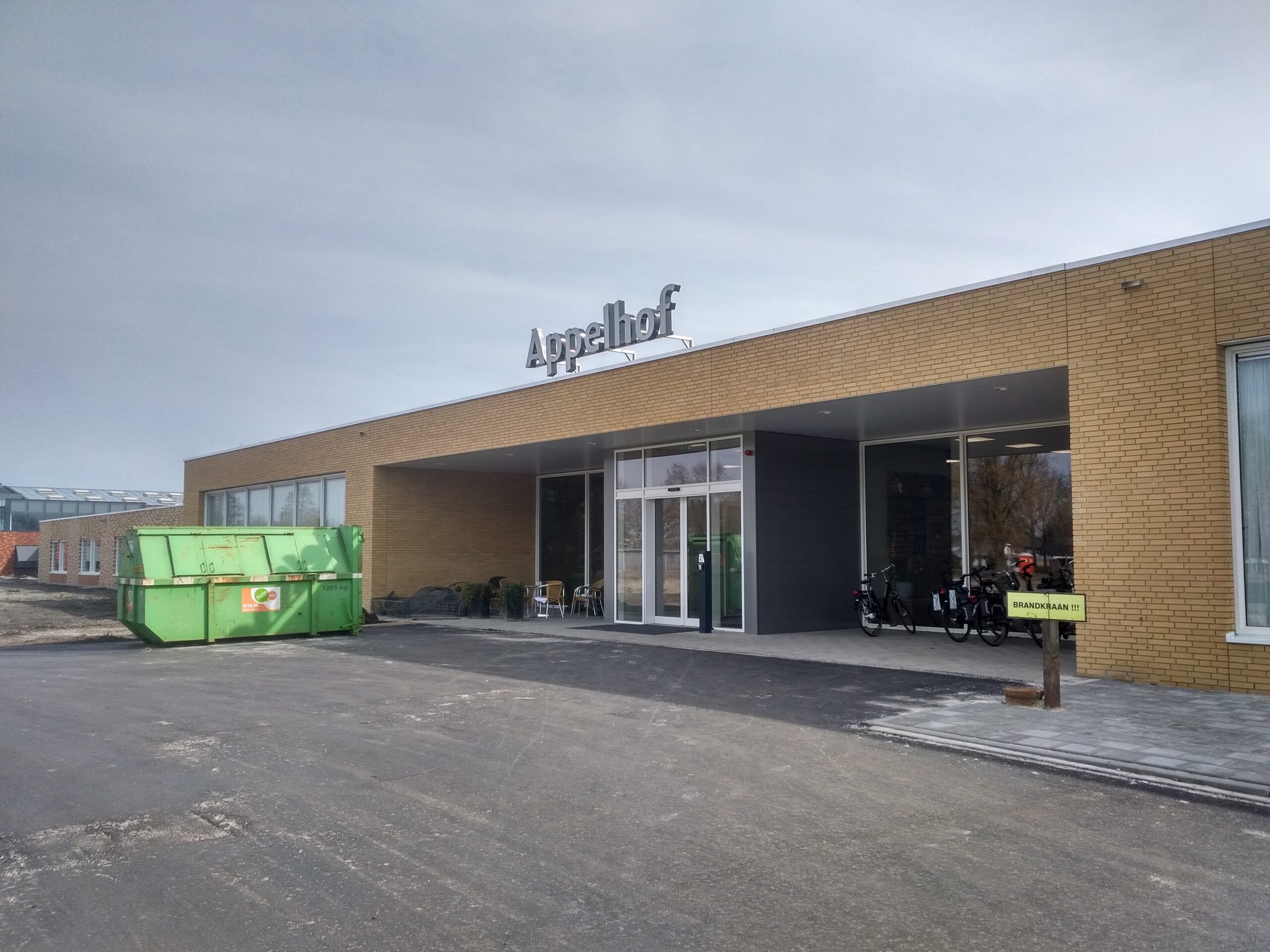 Verzorgingshuis ontruimd na oververhitting magnetron