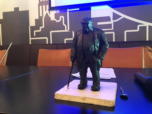 Beeld voor Thies Dijkhuis - ‘laatste boer van Euvelgunne’ - komend jaar onthuld, aldus Bedrijvenvereniging Zuidoost