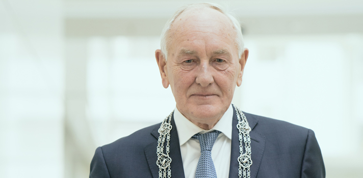 Johan Remkes als reddende engel naar Den Haag ?