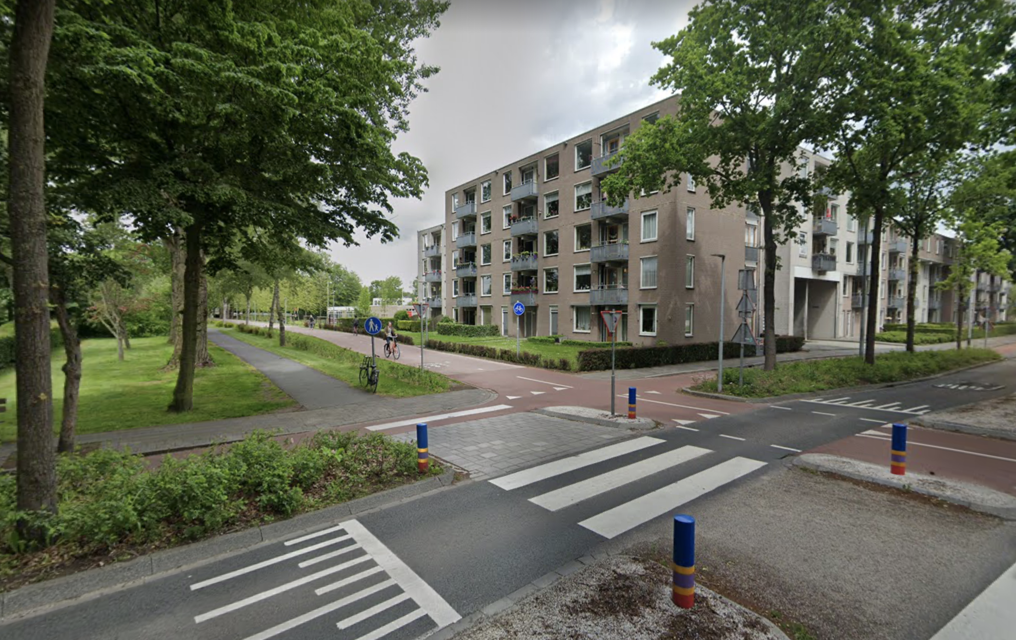Jongens bekogelen fietsers met stenen in Selwerd: politie houdt groep aan en zoekt getuigen