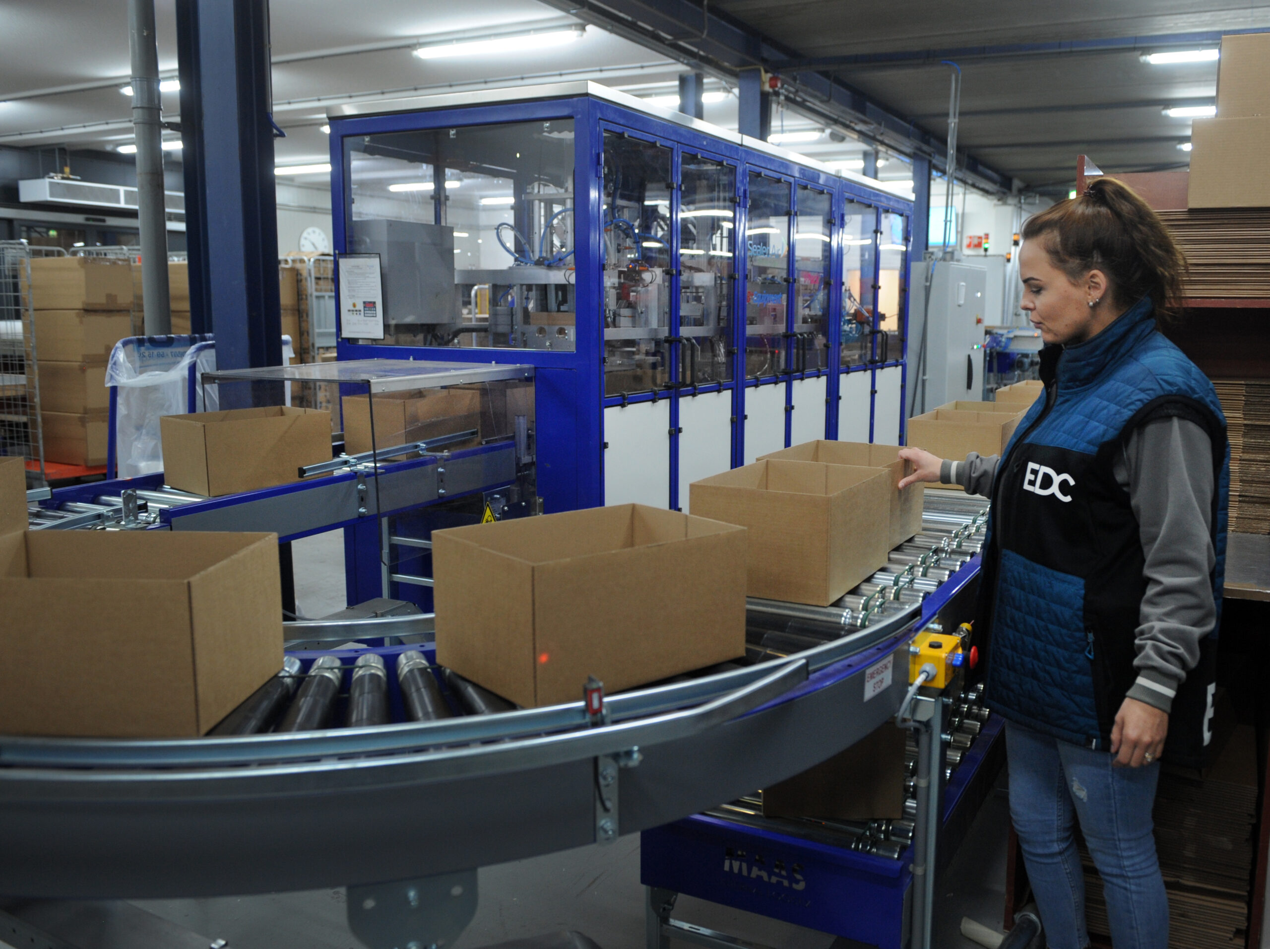 Erotiekgigant EDC breidt uit; fors meer opslag voor erotische speeltjes