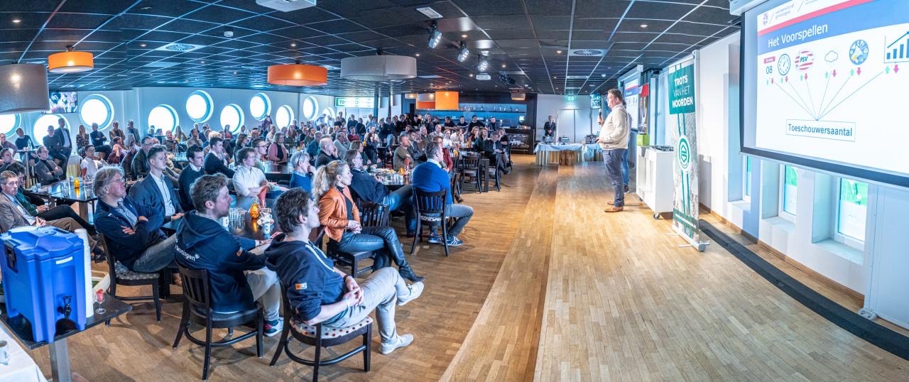 Groningse studenten adviseren FC Groningen op het gebied van big data en data-analyse