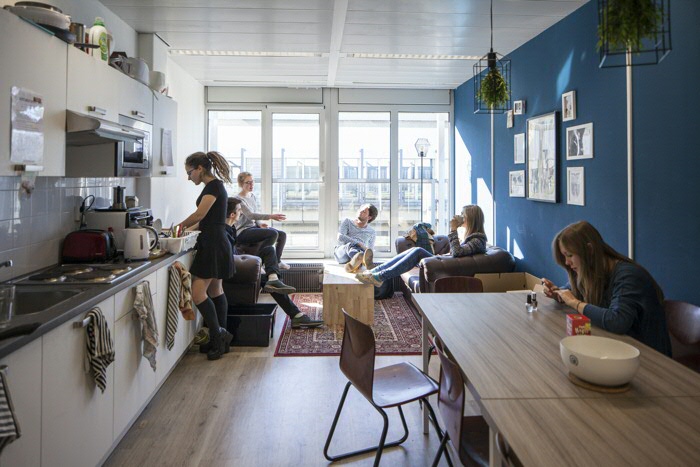 Mogen studenten in Groningen in gehuurde kamers zelf nieuwe bewoners blijven selecteren?