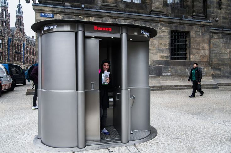 “Meer toiletten op straat in Groningen, en meer ruimte voor terrassen”