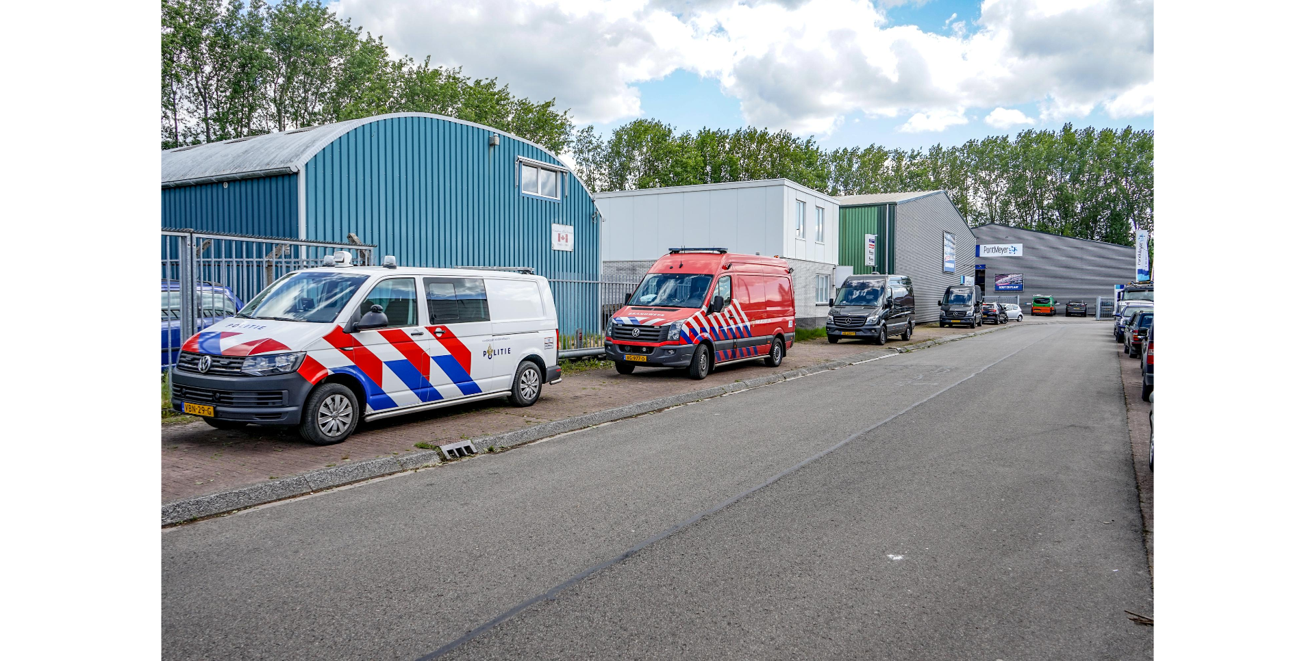 Drugslab aangetroffen in loods Beckerweg