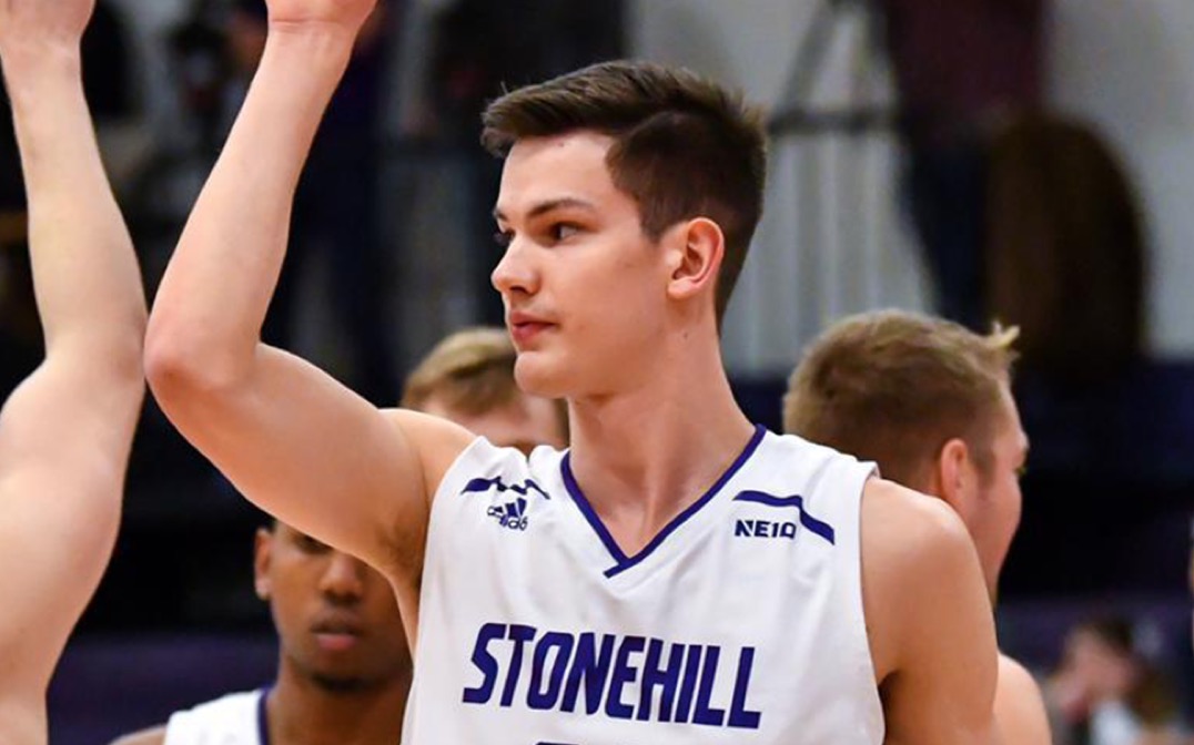 Donar strikt Amerikaanse rookie Will Moreton