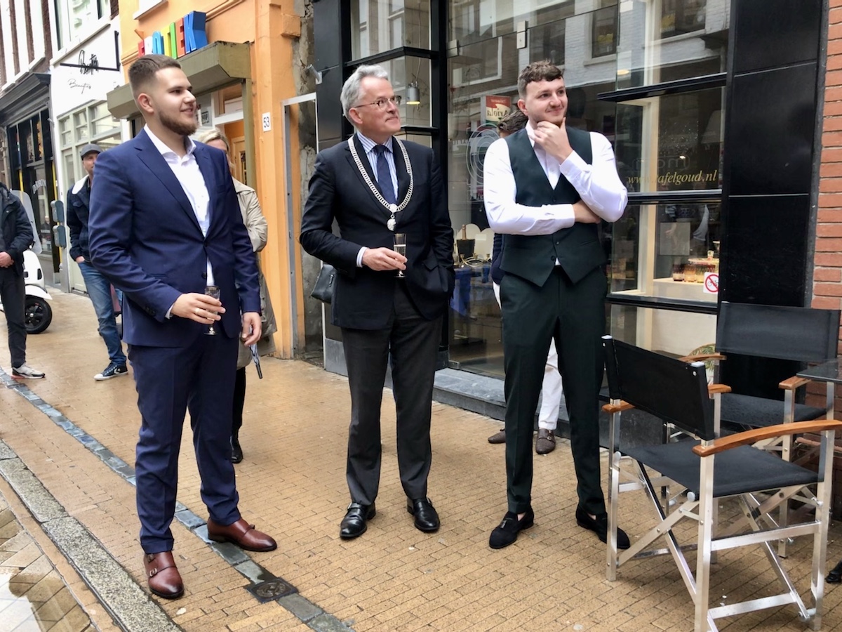 Maurice Joudieh, burgemeester Schuiling en Marco Joudieh