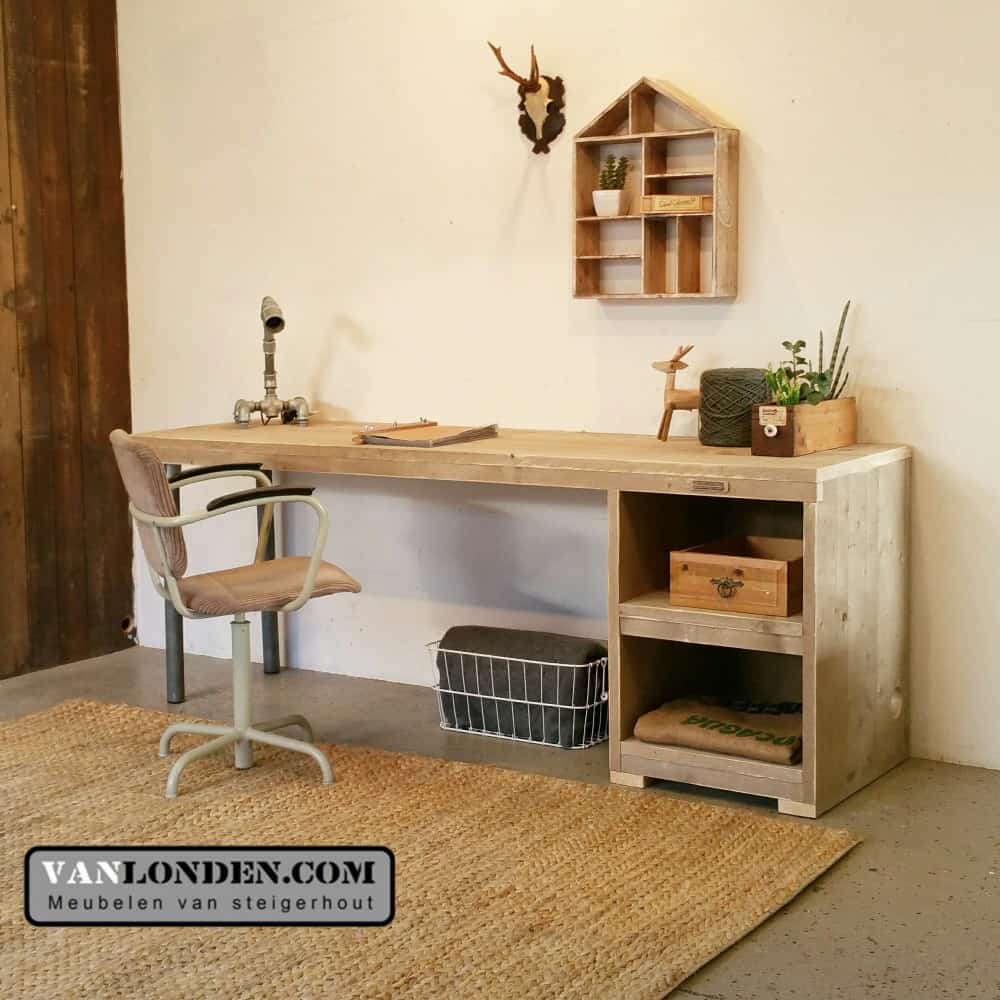 Ben jij het uitzicht in je eigen huis ook zat? Pimp het met unieke meubels!