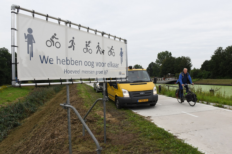 Is het te druk op fietspad langs Hoornse Diep tussen Haren en Groningen?