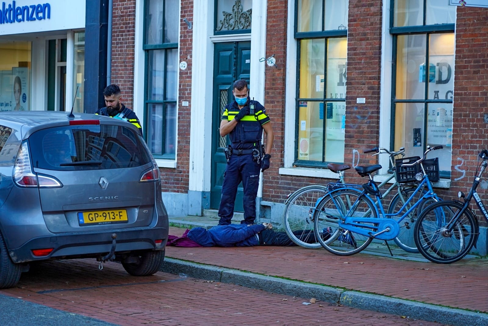 Gewonde bij steekpartij Nieuwe Ebbingestraat; drie aanhoudingen