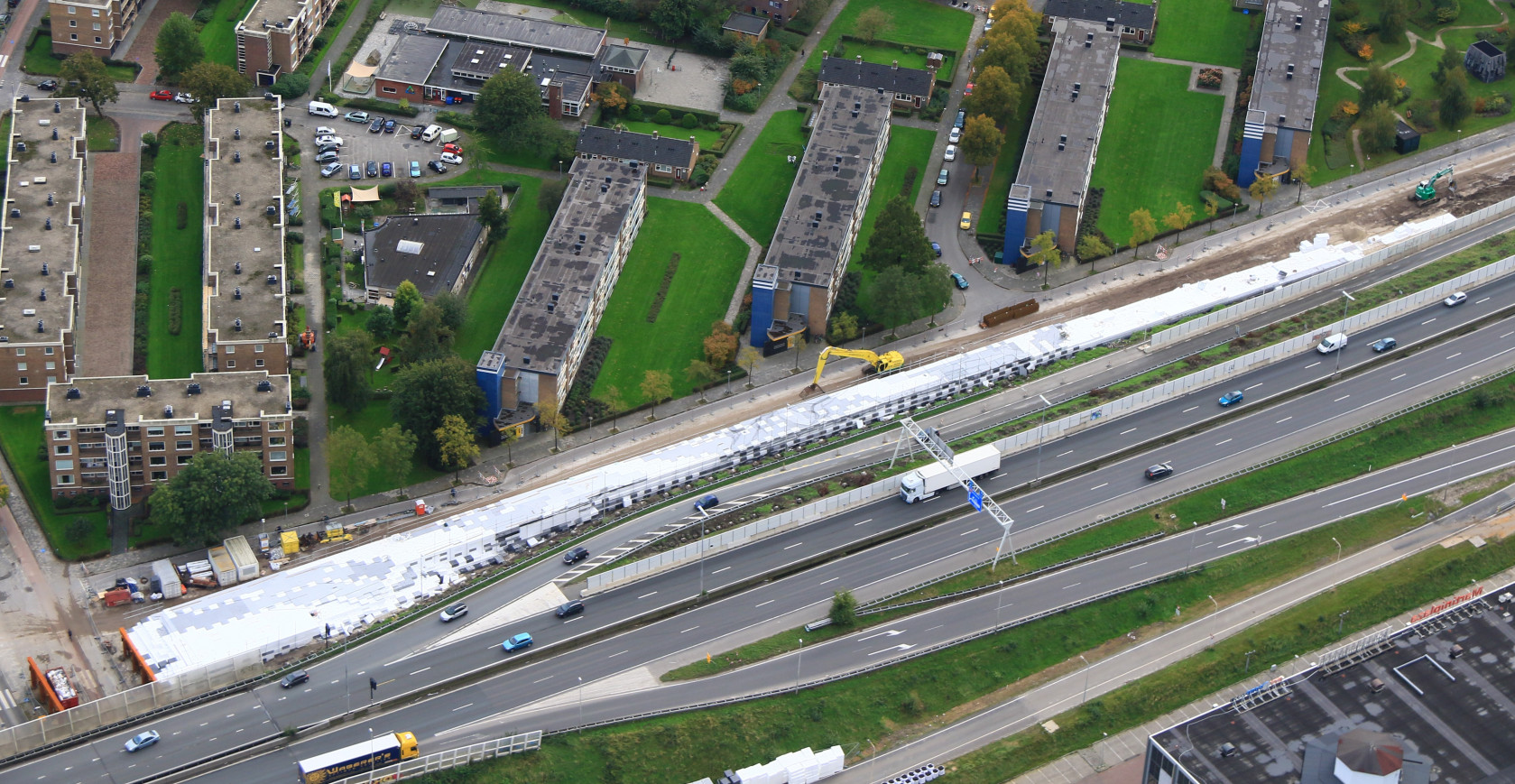 Aanbouw tijdelijke weg Laan van de Vrede