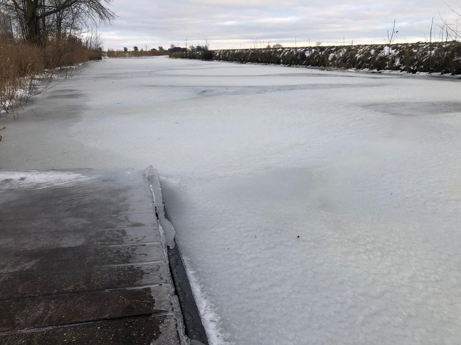 Natuurijs bij Garsthuizen