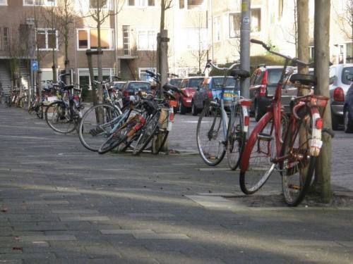Gemeente gaat fout geparkeerde fietsen al na kwartier verwijderen