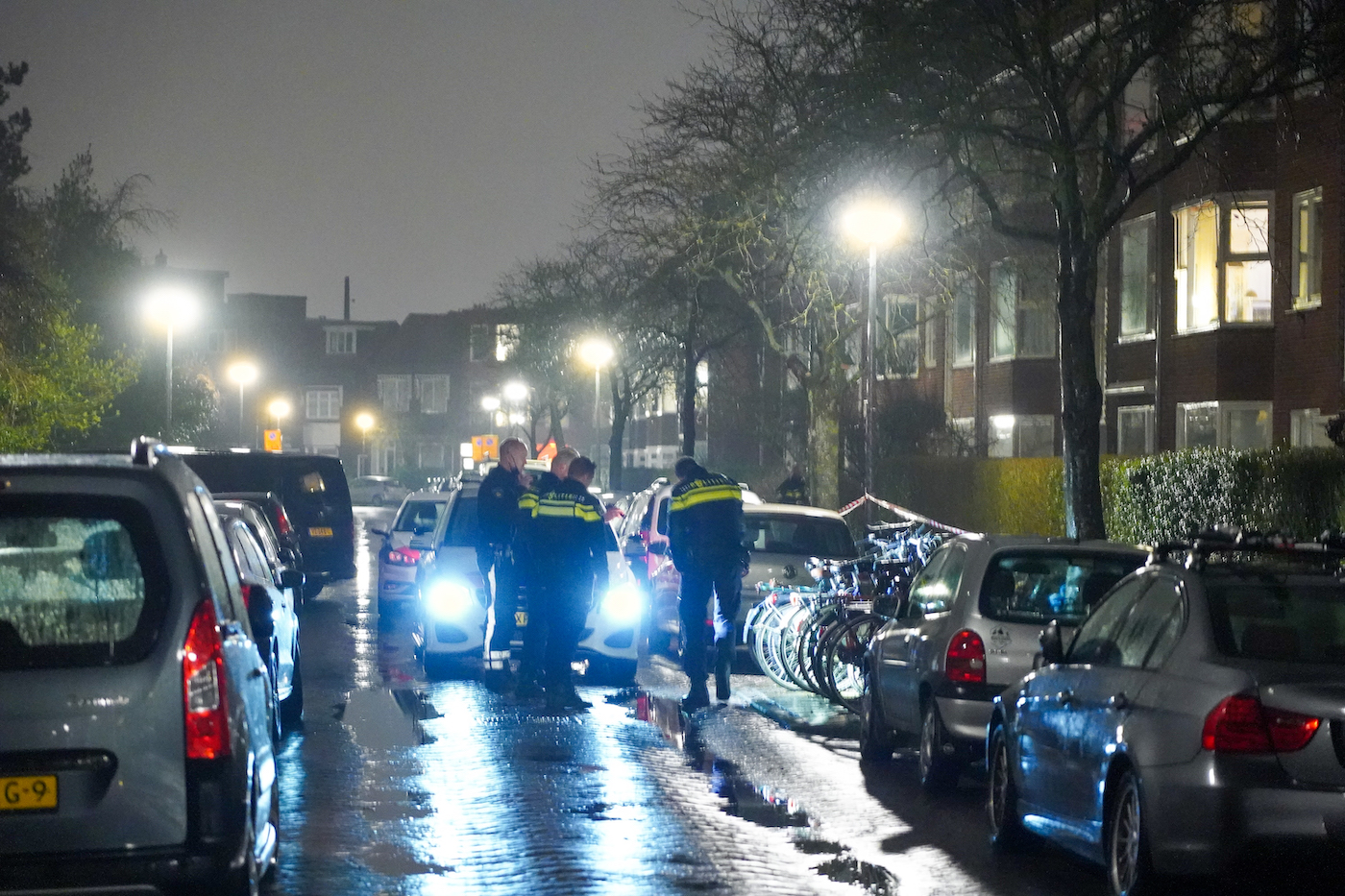 Amerikaanse verdachte van neersteken agent twee weken langer vast