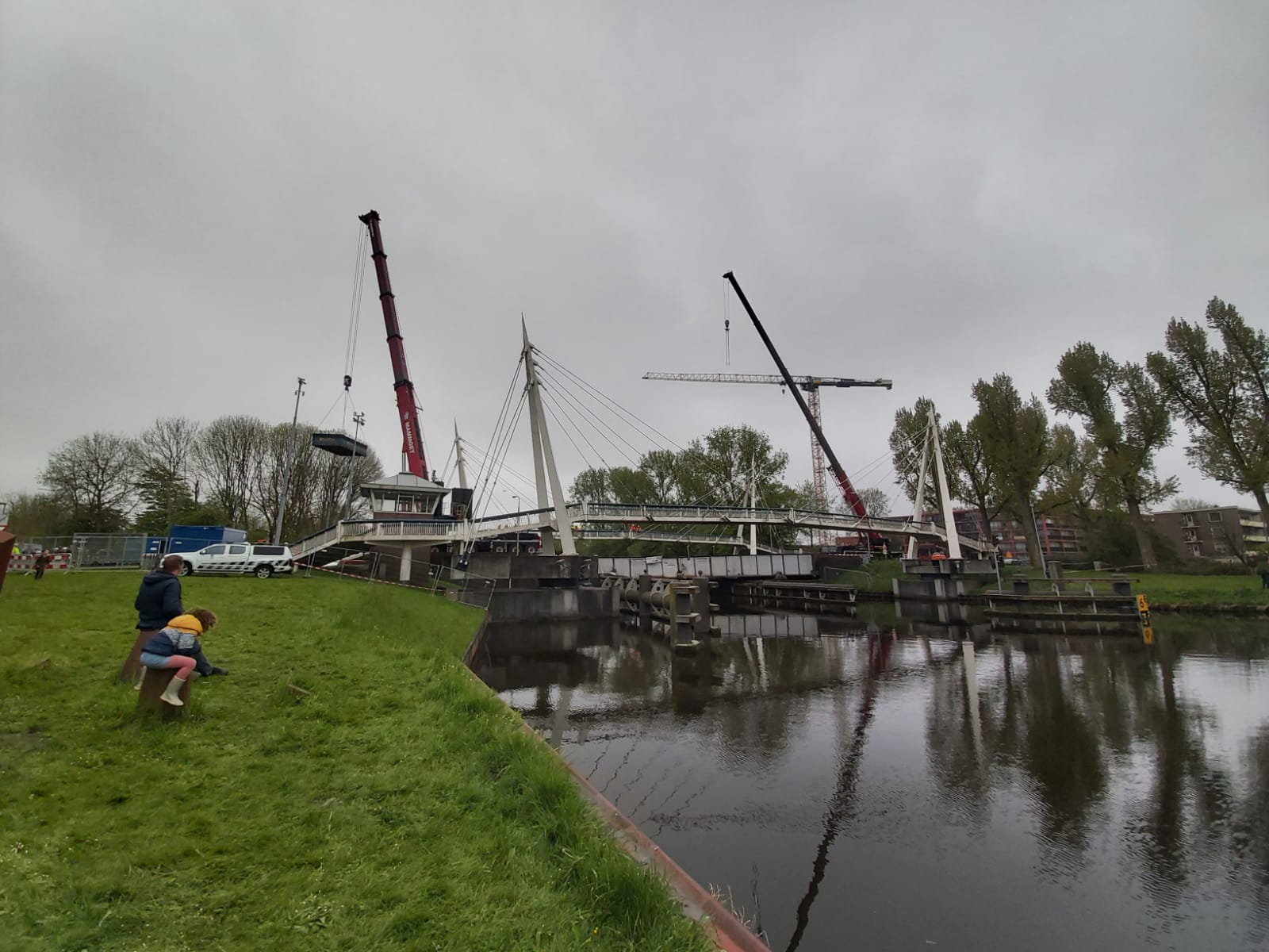 Takelwerkzaamheden Gerrit Krolbrug gestart; burgemeester: “Drama voor Stad”