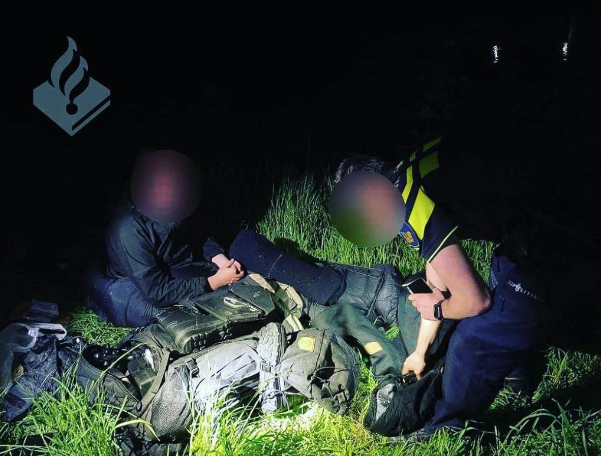 Politie in actie na melding: ‘Vermiste Belgische militair Conings op Selwerderhof gezien’