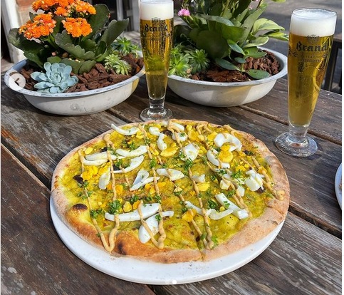 Pizza aaierbal: “De trots van het Noorden, maar dan op een Italiaans ondergrondje”