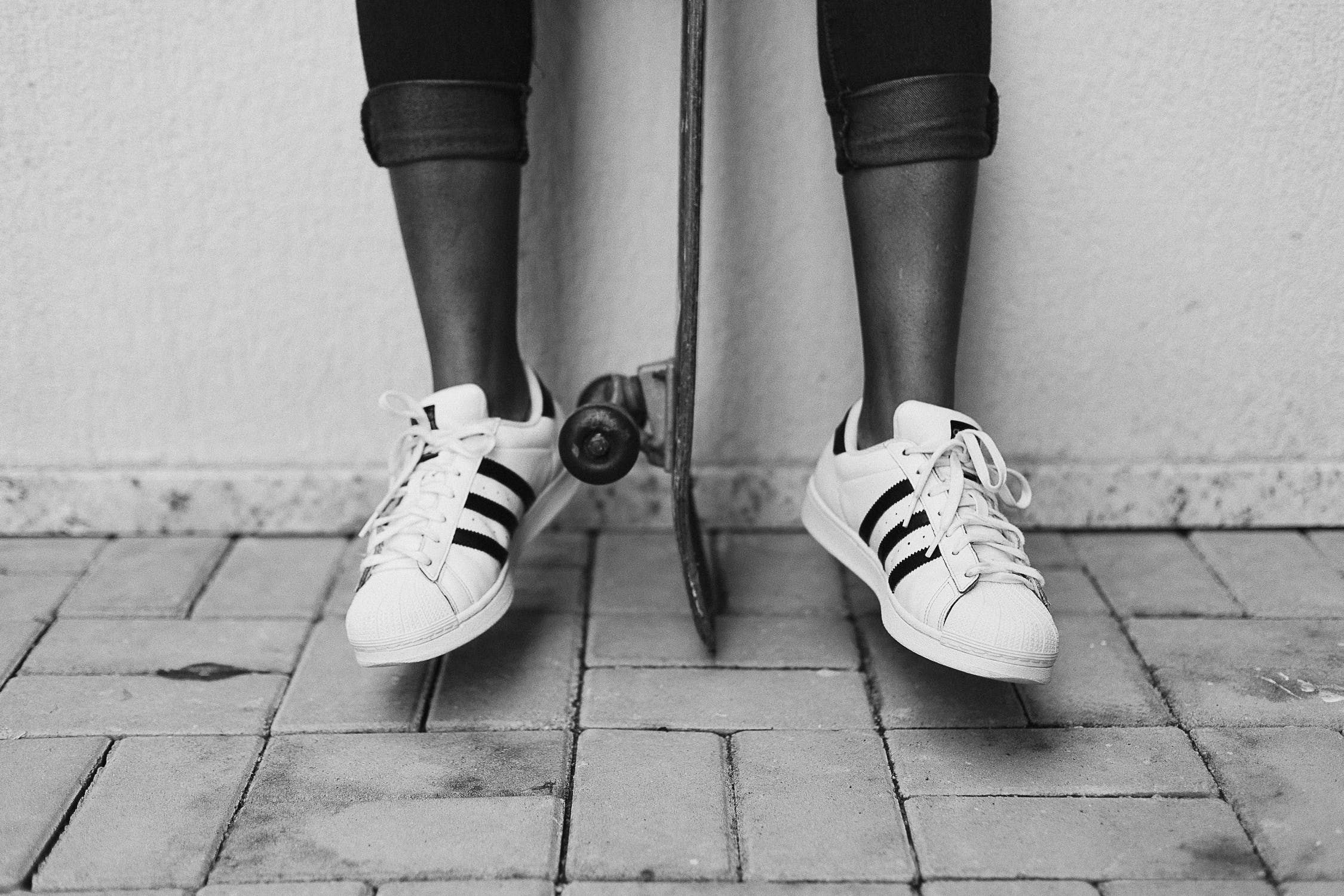 Waarom moet je sokken dragen in je sneakers?