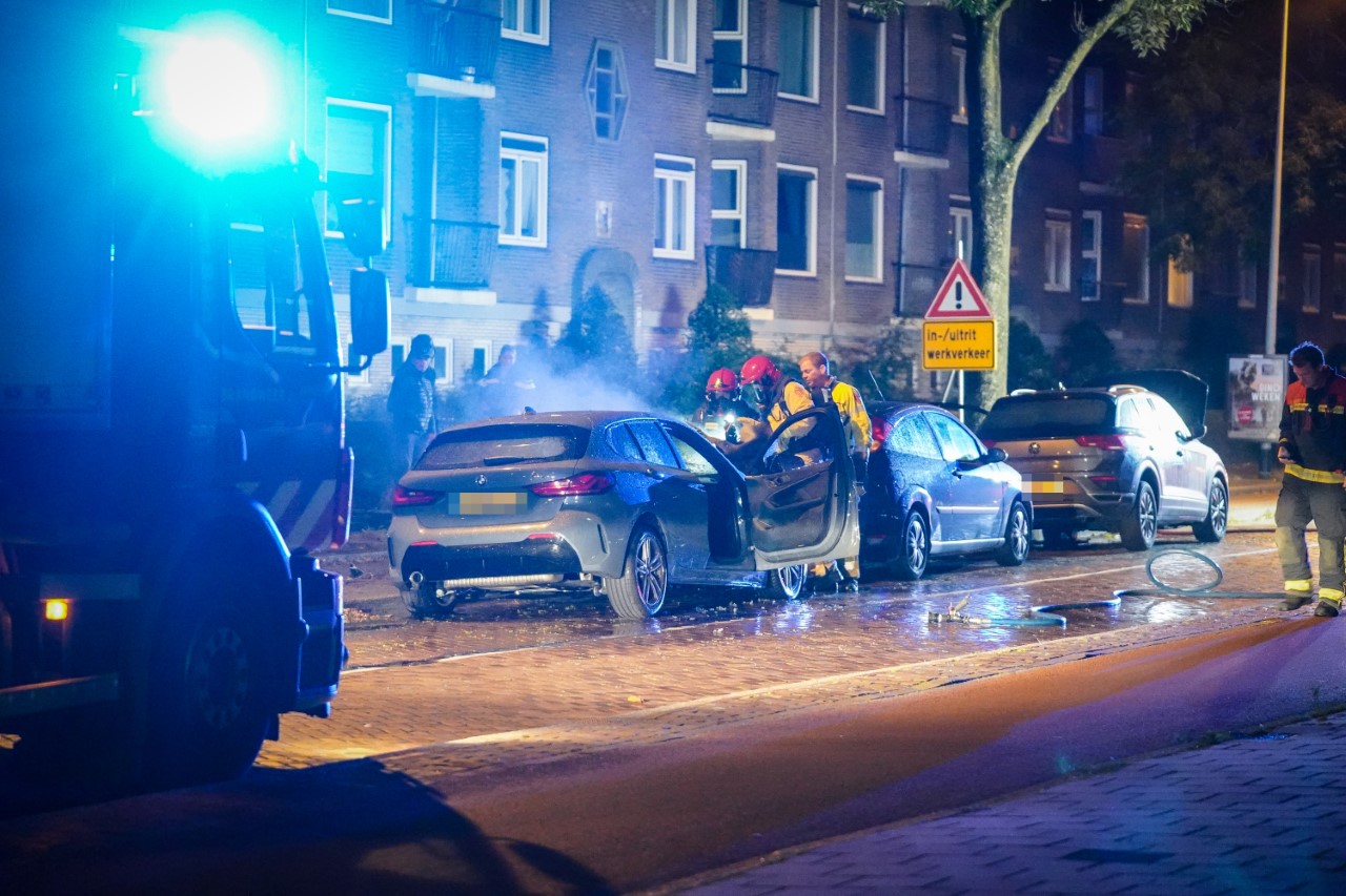 Auto's in brand gestoken aan Korreweg Groningen
