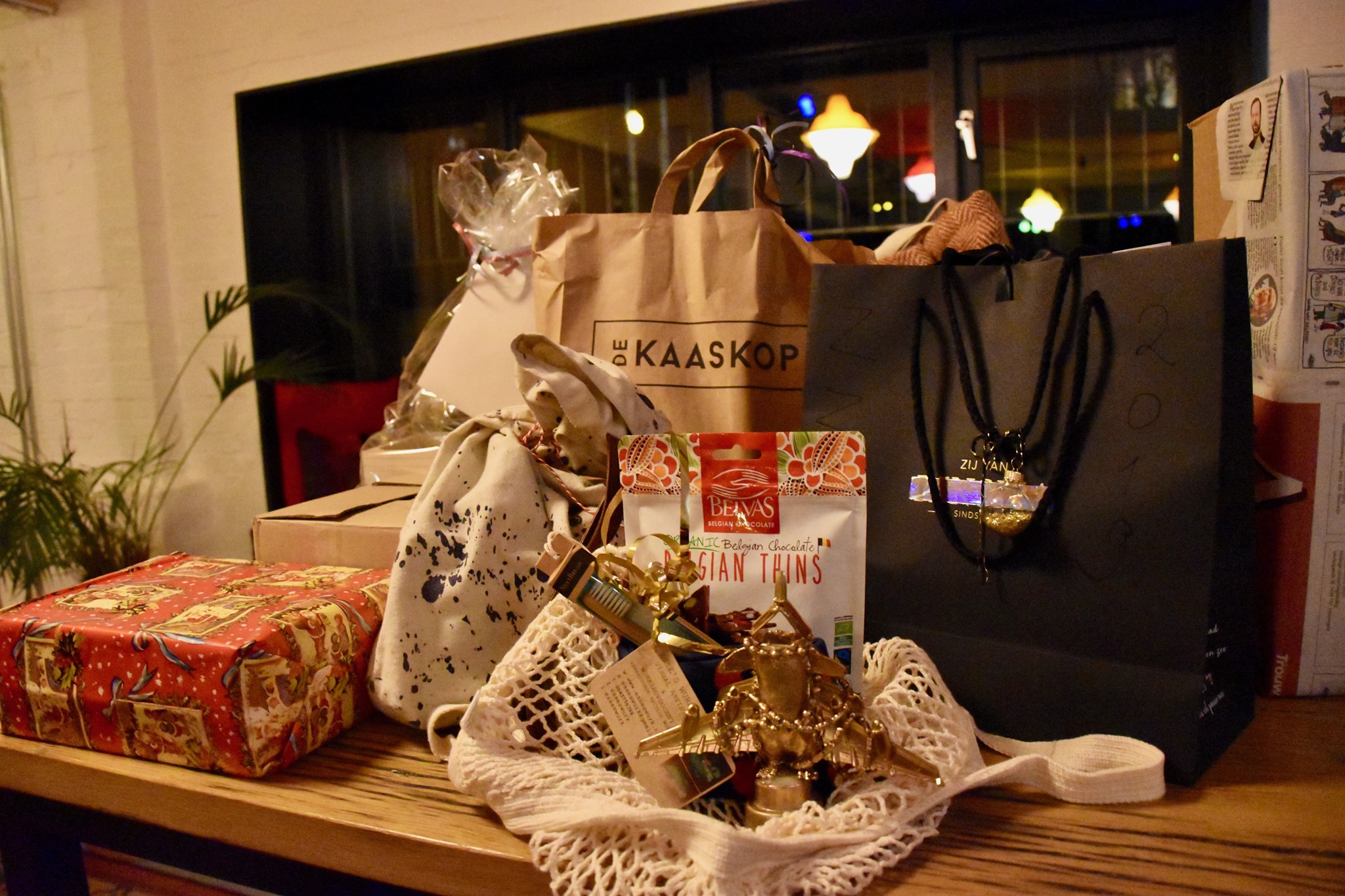 Kerst 050 deelt 10.000 kerstpakketten uit