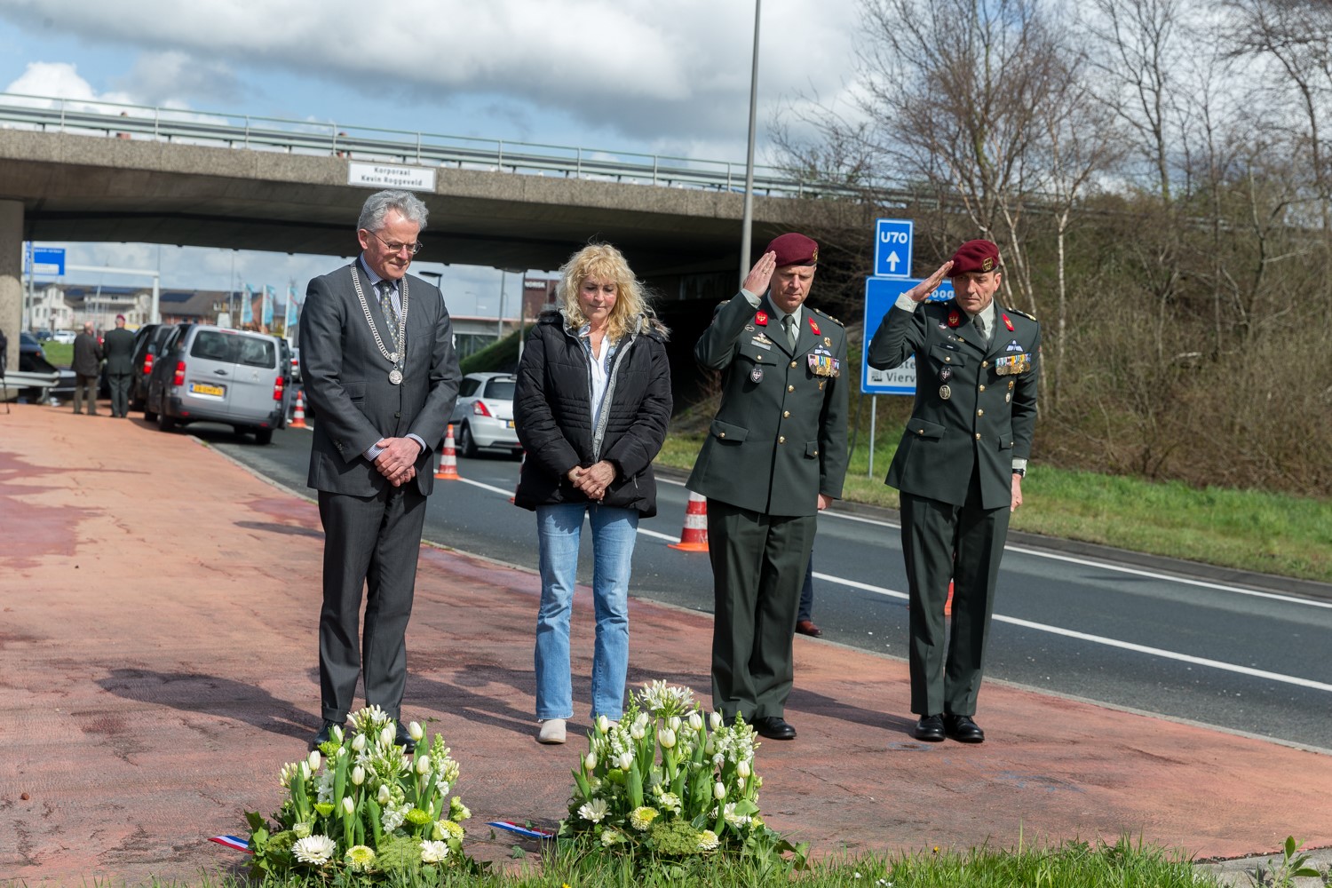 Viaduct bij A7 Hoogkerk vernoemd naar Groningse korporaal Kevin Roggeveld