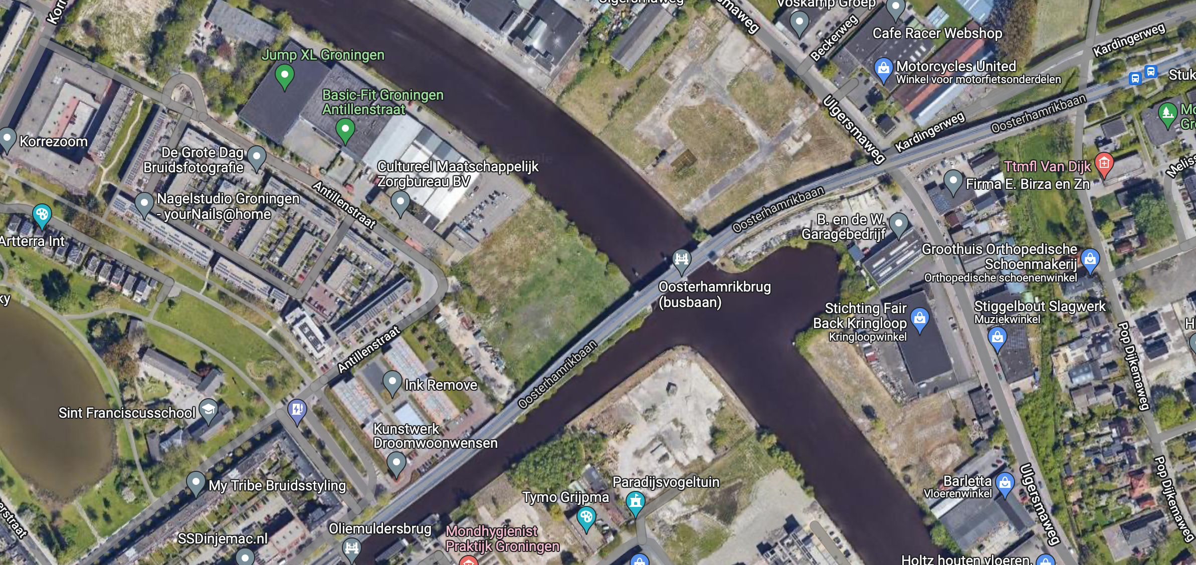 Weer een brug geramd, dit keer de Oosterhamrikbrug