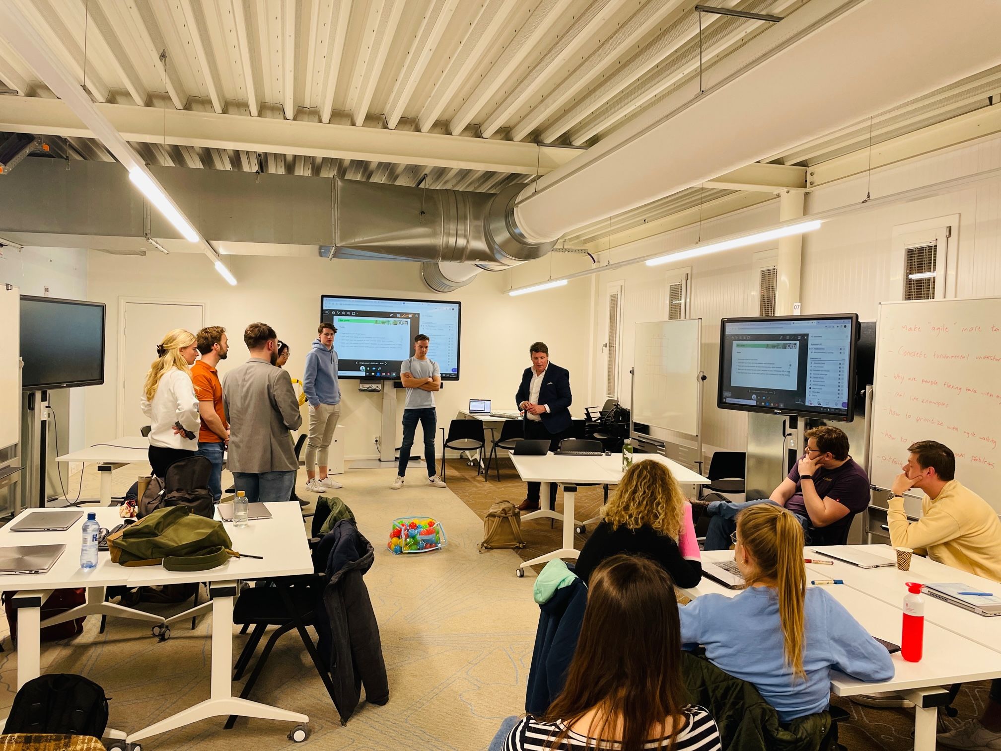 Groningse studenten geven advies over nieuwe manier van werken: “agile” (behendig)