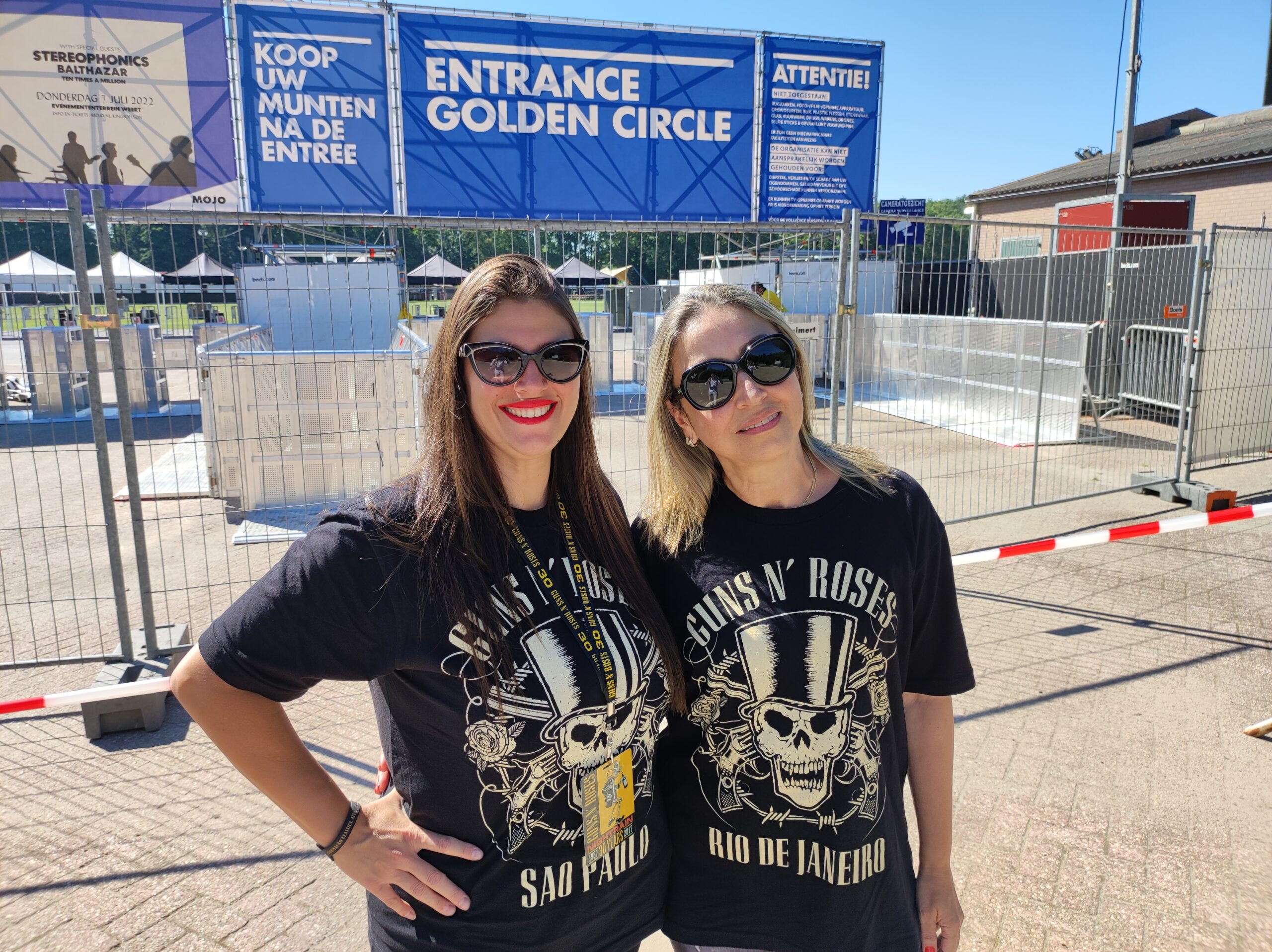 Eerste diehard fans van Guns N' Roses al om half 8 aanwezig in Stadspark: "Ik ben helemaal uit Rio de Janeiro gekomen"