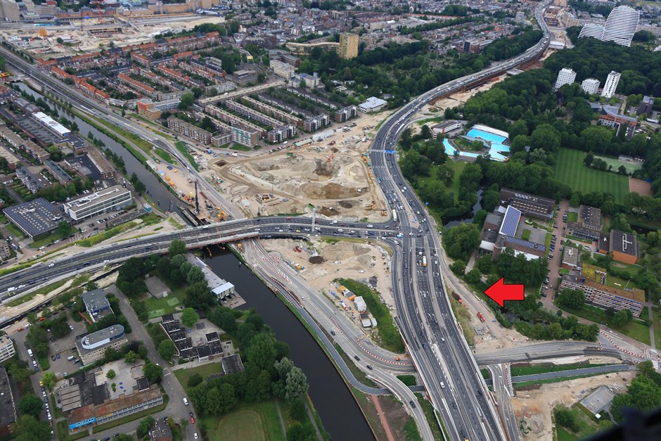 Vanuit de lucht is de aanleg van de nieuwe oprit al goed te zien. Luchtfoto: Rijkswaterstaat