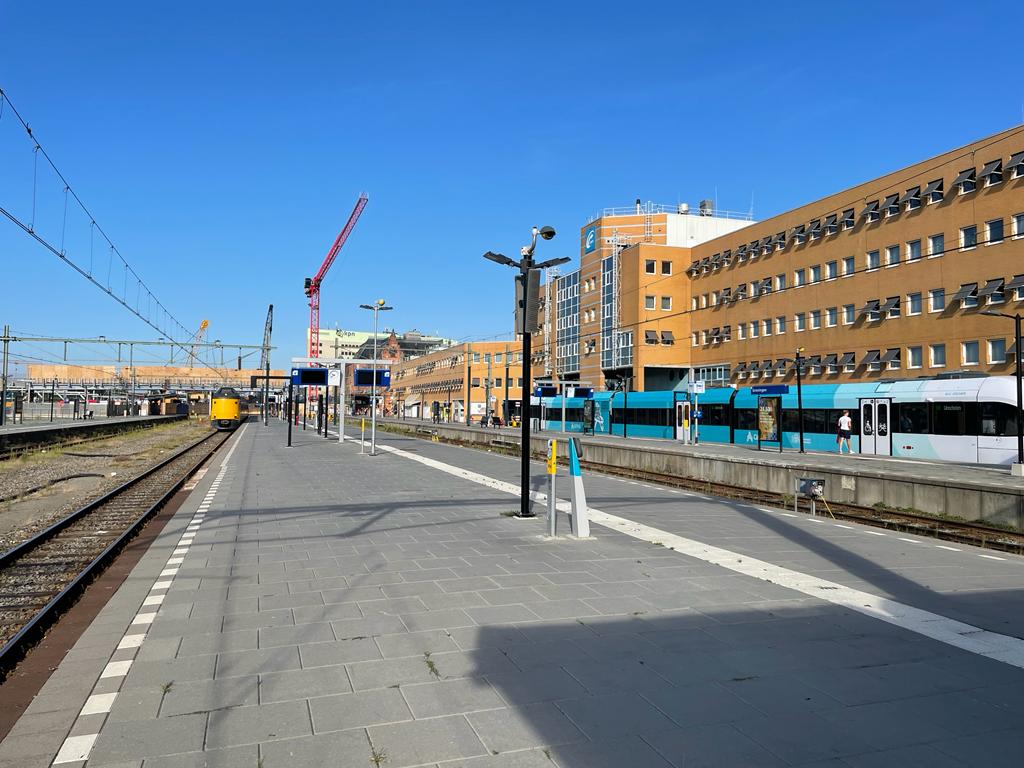 Staking NS-medewerkers: station Groningen ligt er verlaten bij
